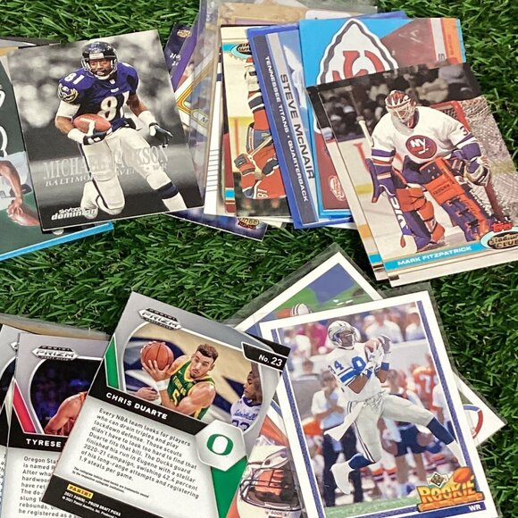 Lot Baseball Basketball Football Hockey Cards 90+ - Picture 3 of 3
